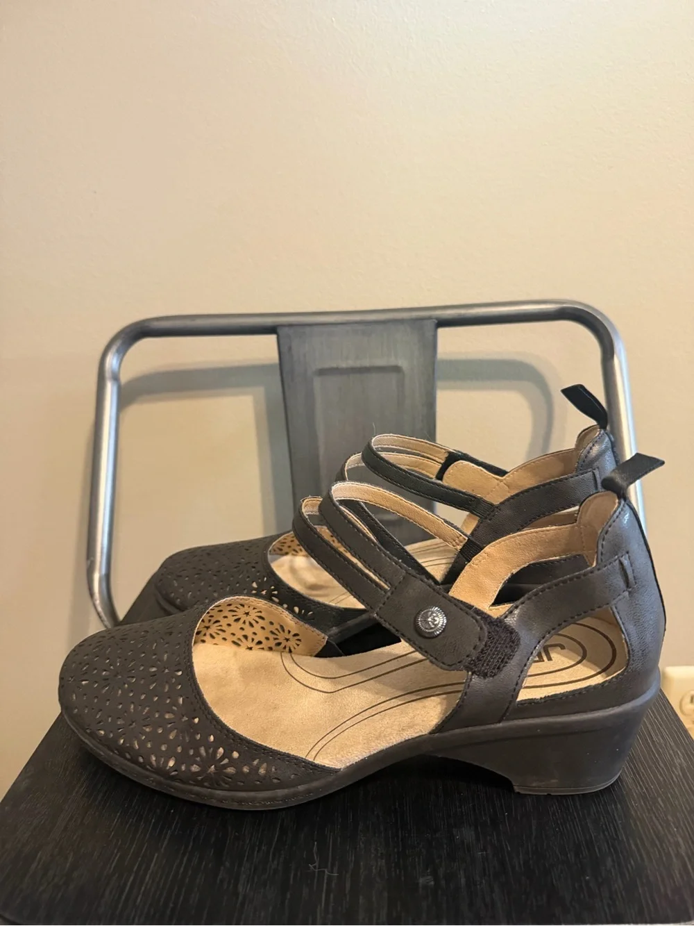 JBU by Jambu Bethany Black Laser Cut Mary Jane Comfort Shoes 9.5